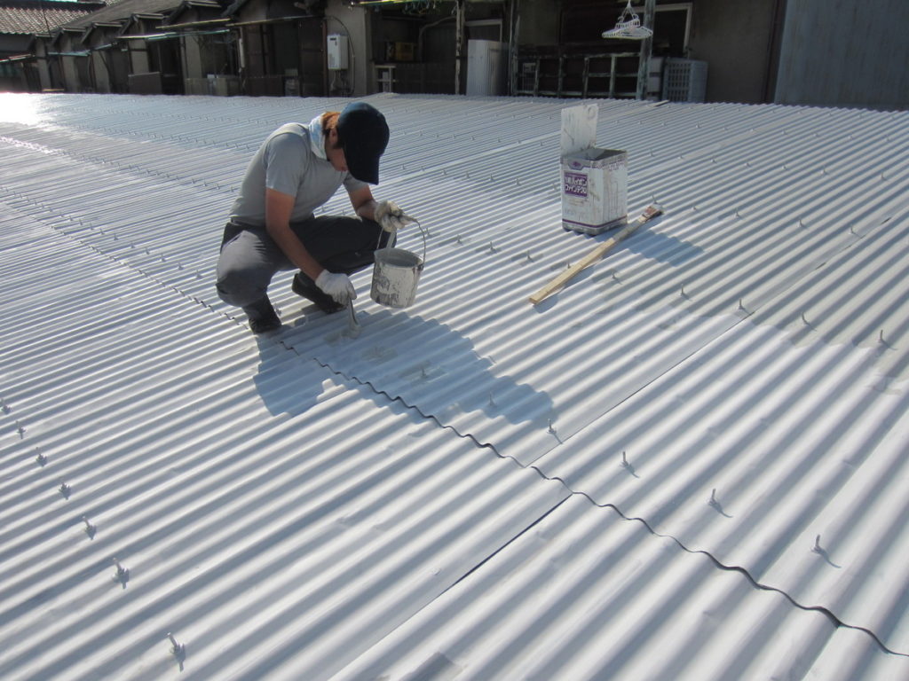 屋根塗装－大阪市生野区のモータープール